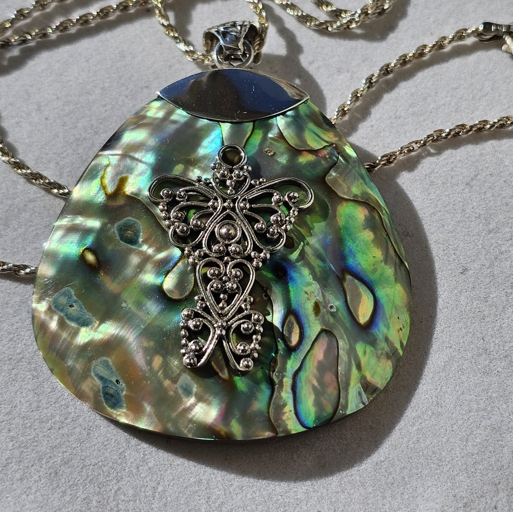 Suarti Abalone 925 Sterling Silver Necklace on Sterling Chain - Picture 7 of 13